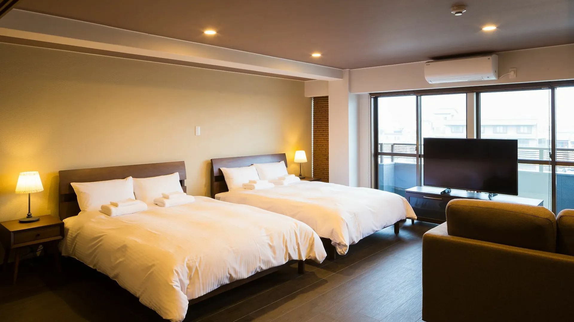 מלון דירות Kyoto Riverview House Kyoraku